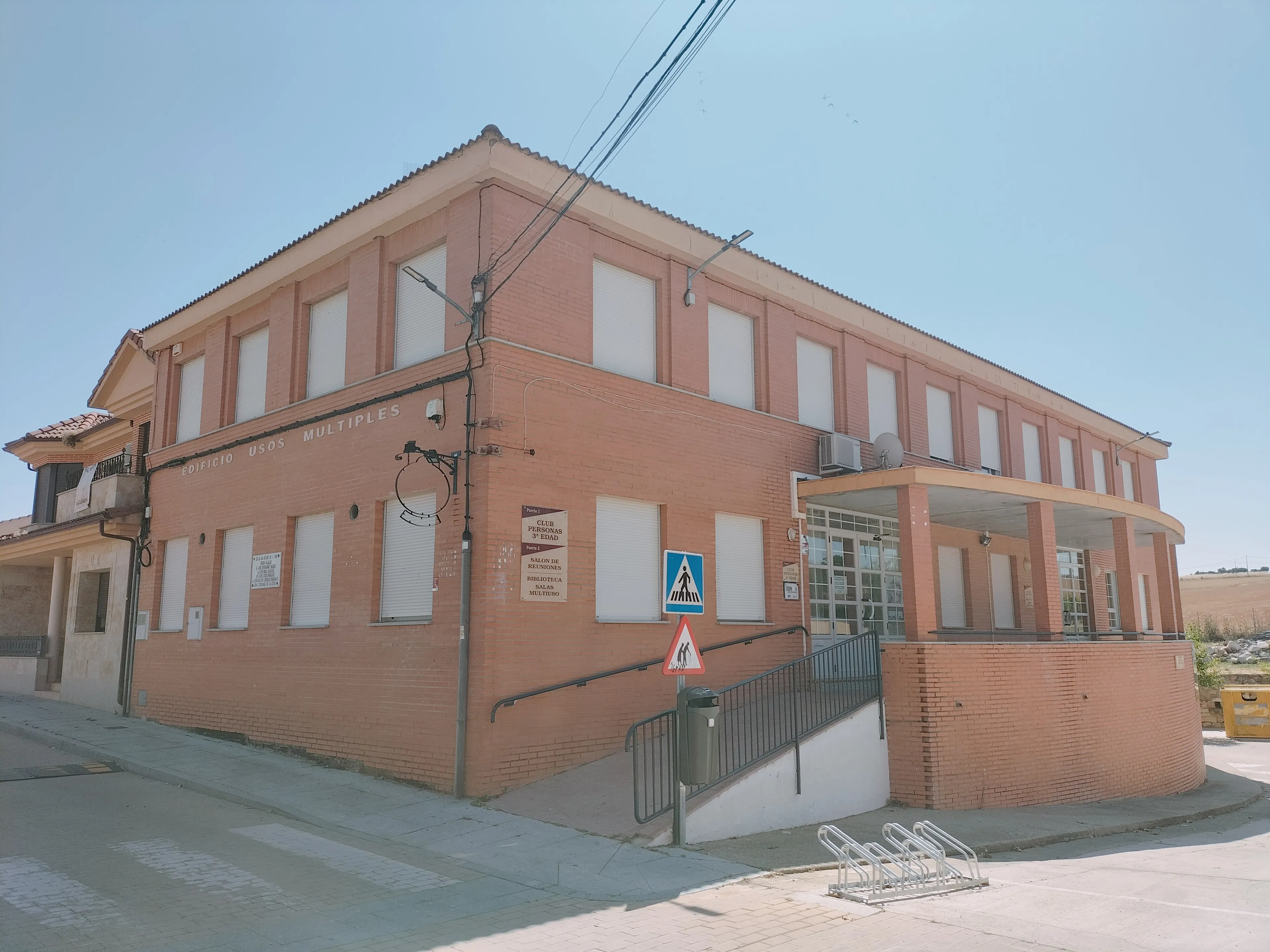 Biblioteca Pública Municipal de Morales del Vino